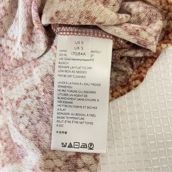 Urban Outfitters Cropped Snake Print Spaghetti Strap Top - Picture 5 of 6